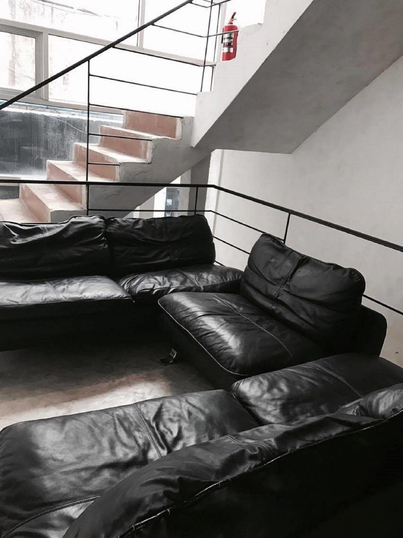 Wire Hostel Patong Exterior photo